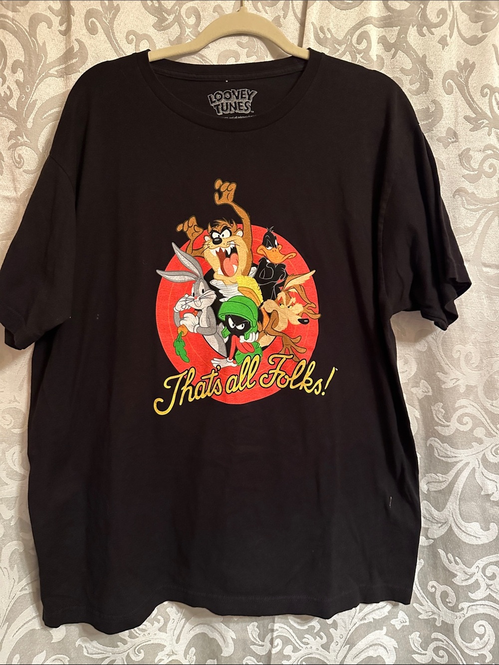 Warner Bros. Black Short-Sleeve Looney Tunes Character Tee